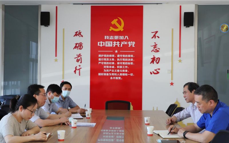 局领导至常运集团对先进典型全国劳模乔森进行回访