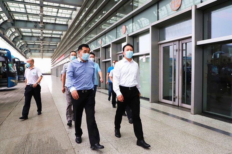 薛晔检查常州汽车站安全生产和疫情防控工作