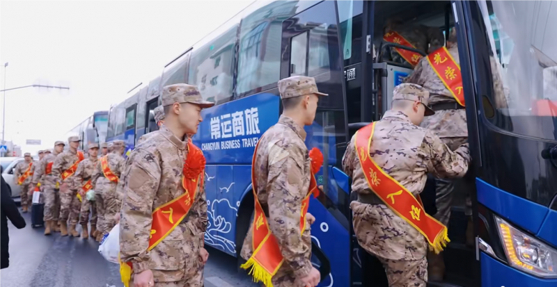 常运集团圆满完成上半年新兵运送任务